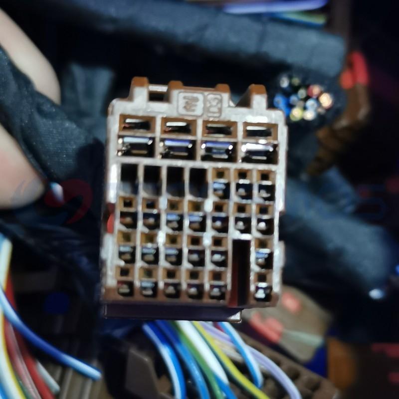 Car Connector For Brown 26 Pins CT26-0099M-2