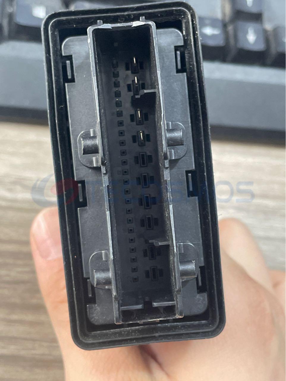 Car Connector For Mercedes Benz door 33 pin CT33-0008G