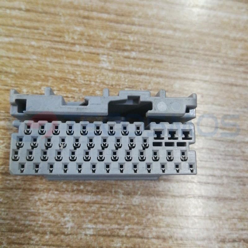 Car Connector For Toyota hybrid computer board plug 48 pin CT48-0006M-1