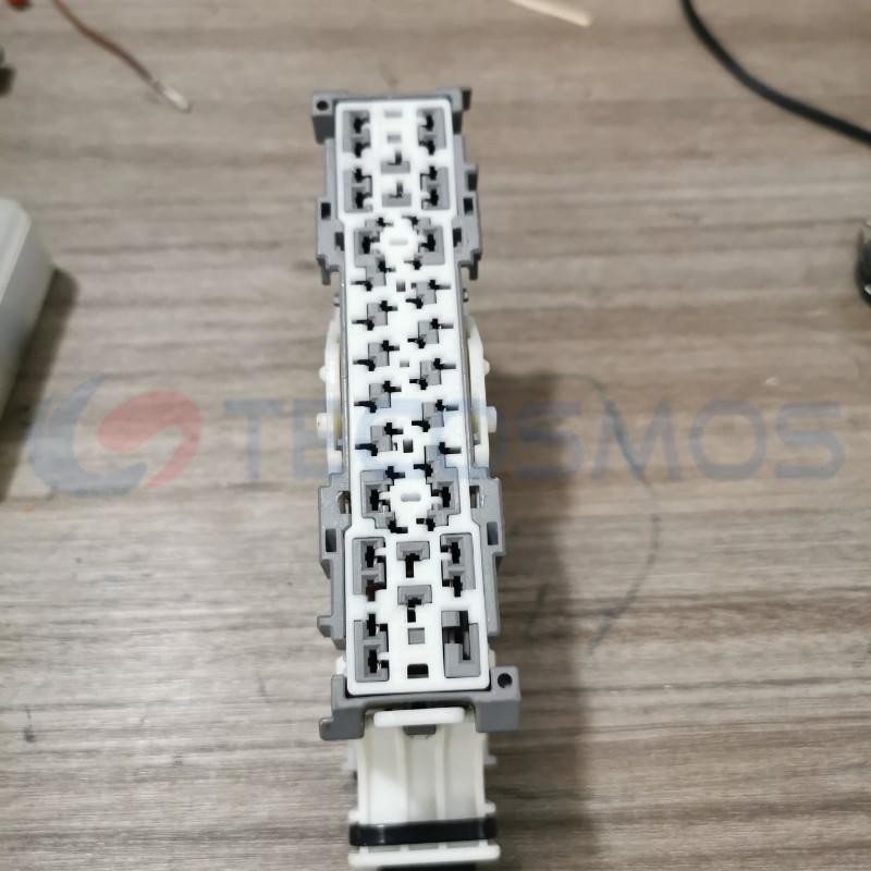 Car Connector For Buick fuse box gray 49 pin CT49-0017M-1