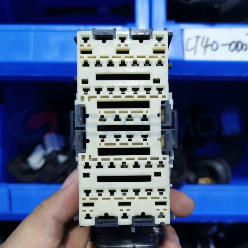 Car Connector For Fuse box plug black shell 50 pin CT50-0019M