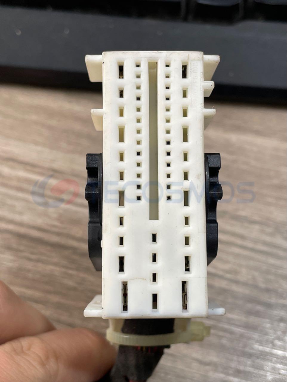 Car Connector For White 52 pin plug CT52-0012M-1