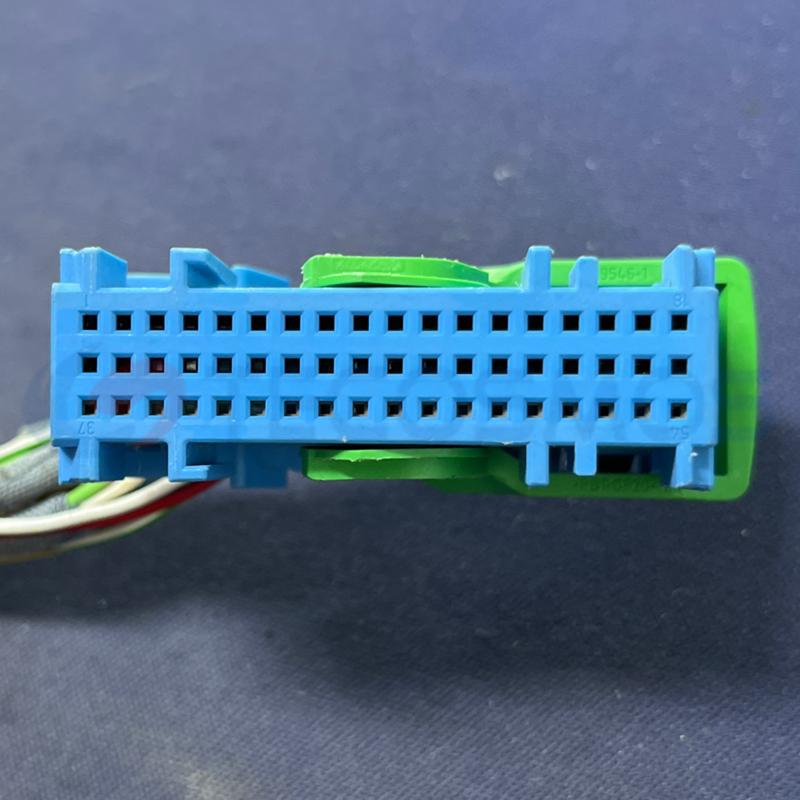 Car Connector For BMW 9387123-02 2289547-2 54 pin CT54-0013M-2