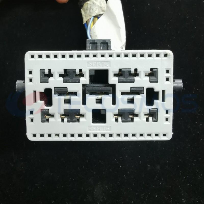 Car Connector For Ford engine compartment light gray 59 Pin CT59-0001M