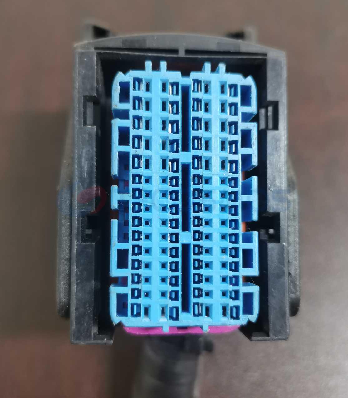 Car Connector For Blue No 60 produces 60 Pins CT60-0010M-2