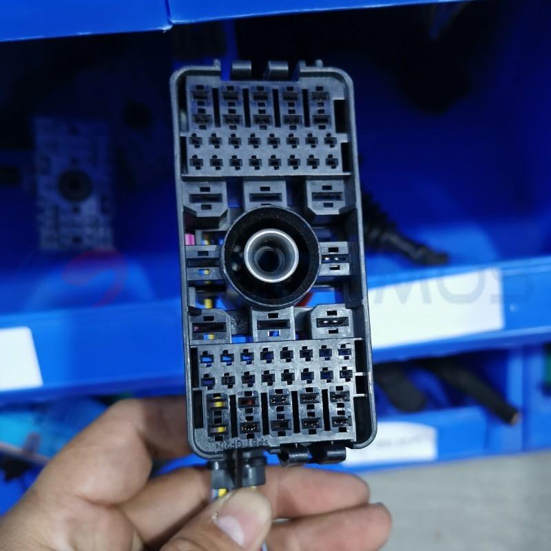 Car Connector For 60 pin battery box CT60-0014M