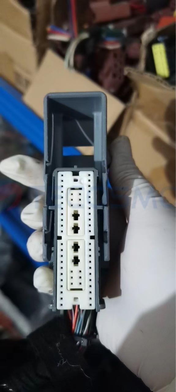 Car Connector For Mercedes Benz 60 Pins CT60-0017M