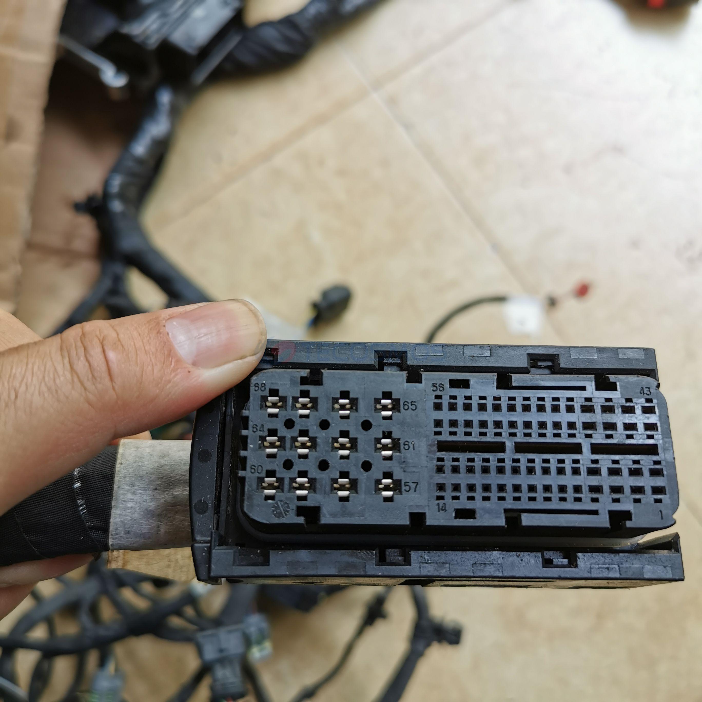 Car Connector For Great Wall computer board plug with 68 pins CT68-0001M