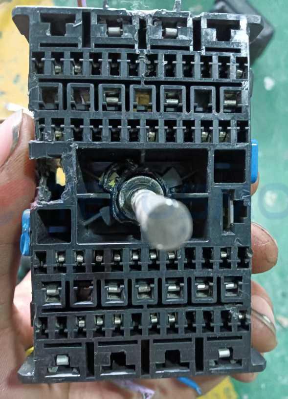 Car Connector For Buick battery box fuse box 72 pin CT72-0007M